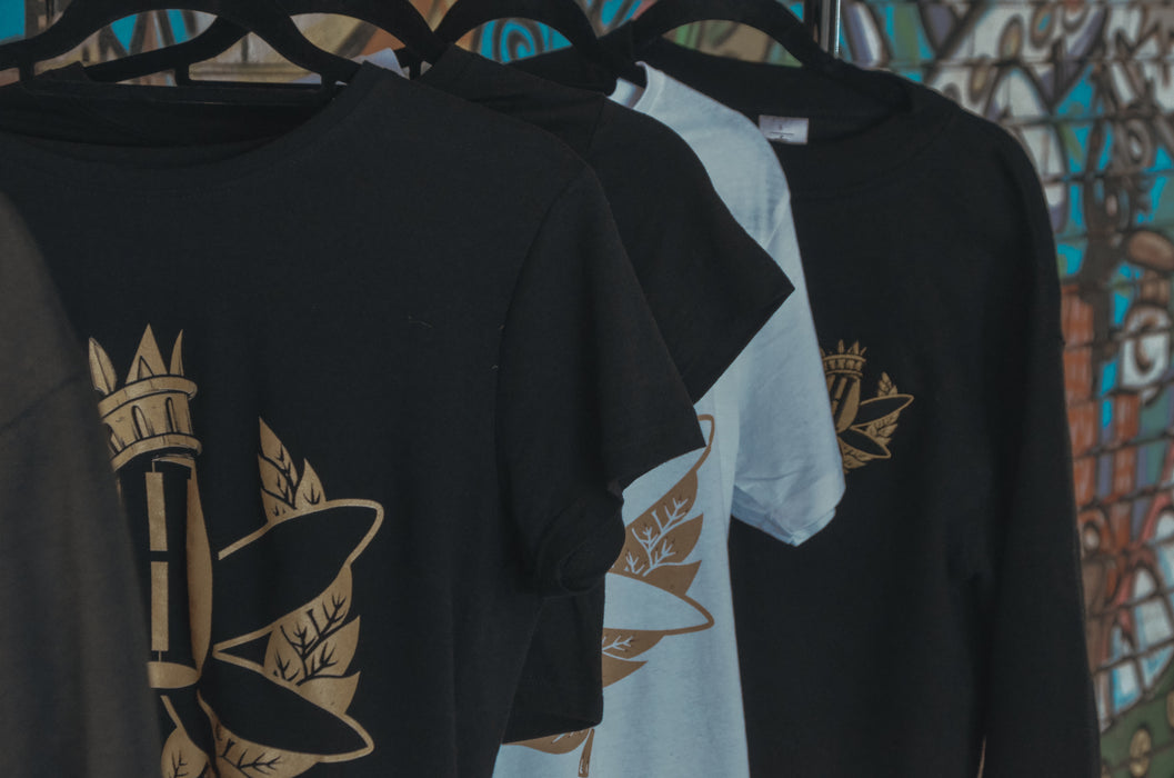 HEMPHASIZE Big Logo T-shirt - Black